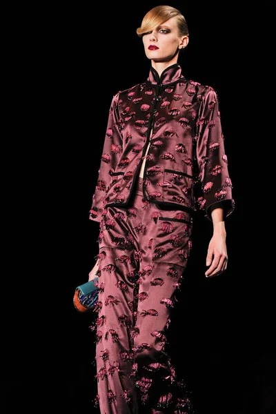 Look 7